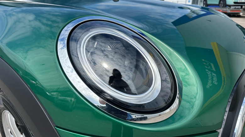 MINI Hatchback 1.5 Cooper Classic 5dr Petrol Hatchback